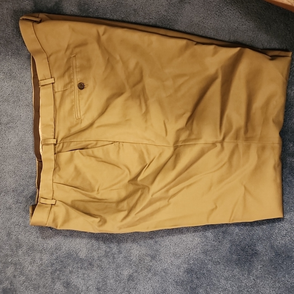 Haggar Men's Khakis